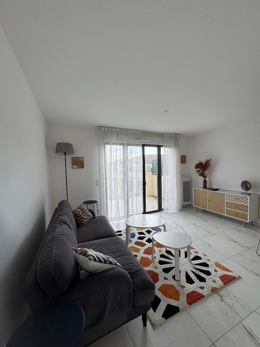 appartement 2 pièces - ST-MAXIMIN-LA-STE-BAUME