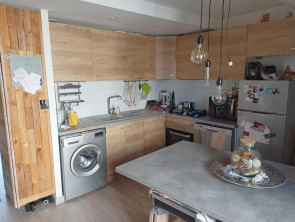 Appartement en Location à Rougiers / 3 pièces 46m2