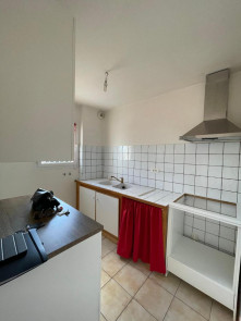 Appartement en Location à St-maximin-la-ste-baume / 2 pièces 55m2