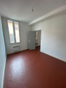 Appartement en Location à St-maximin-la-ste-baume / 3 pièces 68m2