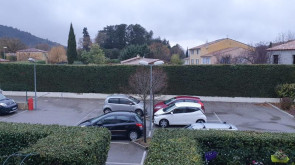 Parking en Location à Rougiers /  pièce 10m2