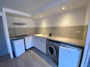 Appartement en Location à St-maximin-la-ste-baume / 1 pièce 29m2