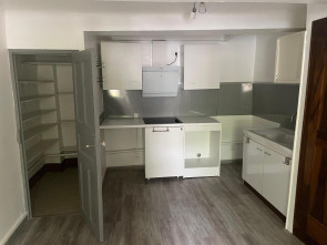 Appartement en Location à Brue-auriac / 2 pièces 34m2