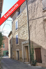 Maison de village en Location à Gareoult / 2 pièces 94m2