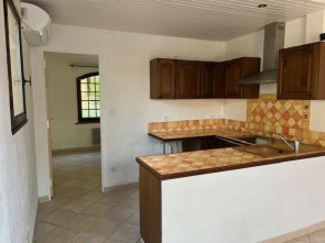 Appartement en Location à Sainte-anastasie-sur-issole / 2 pièces 34m2