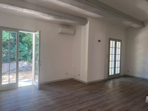 Appartement en Location à La-celle / 3 pièces 74m2