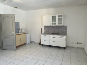 Appartement en Location à Gareoult / 2 pièces 35m2