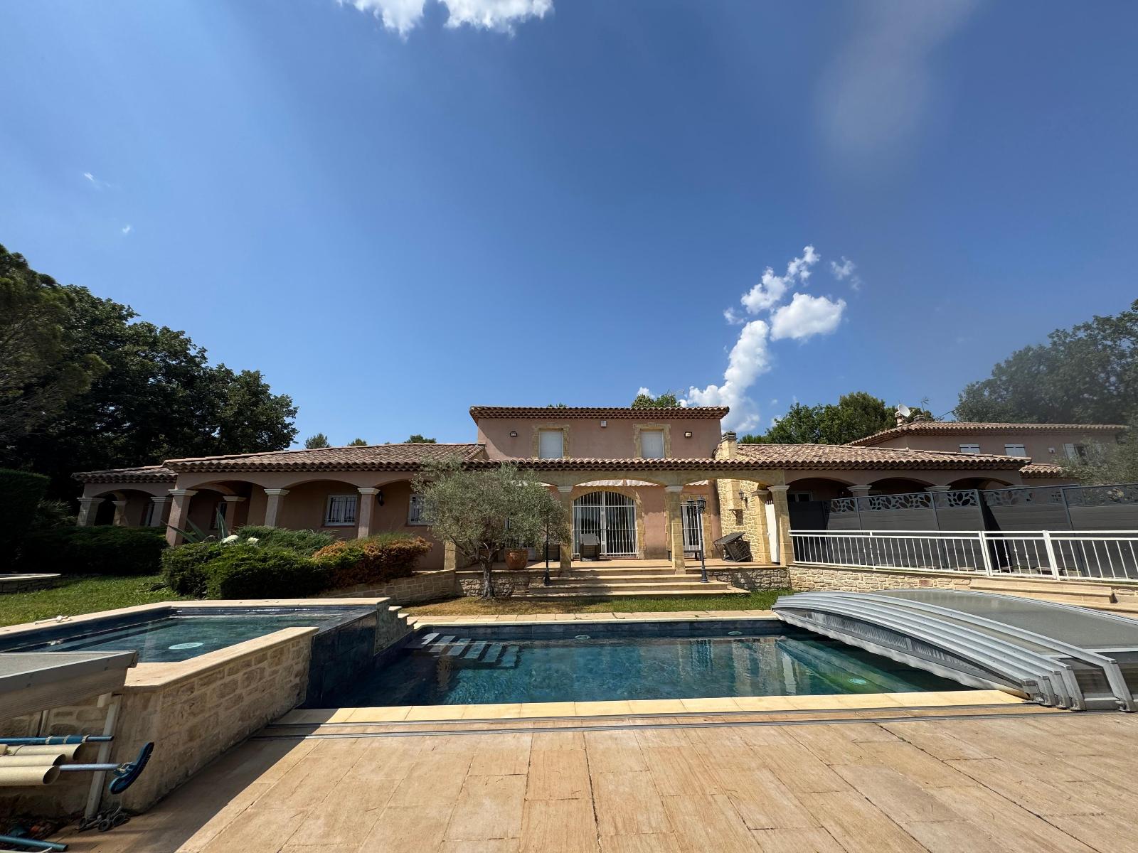 maison 4 pièces - ST-MAXIMIN-LA-STE-BAUME